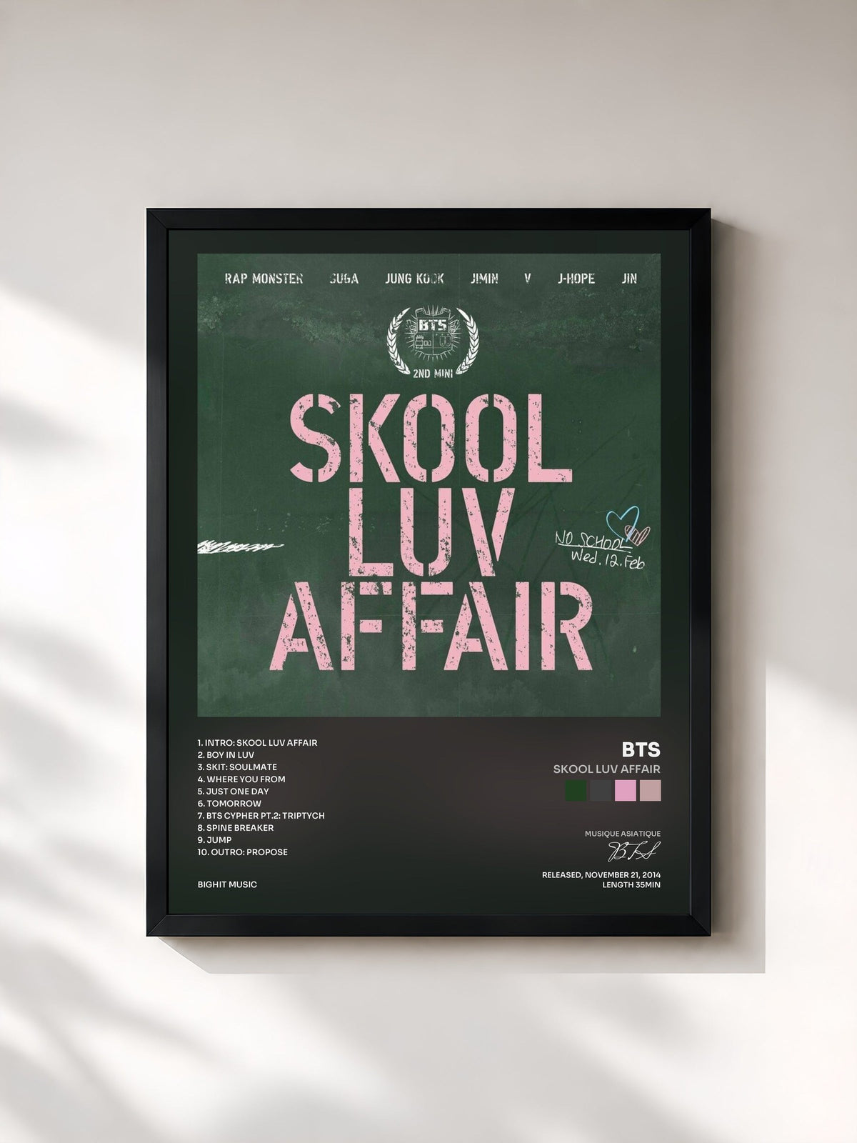 #noir Tableau de l'album Skool Luv Affair de BTS, cadre noir, imprimé et encadré en France