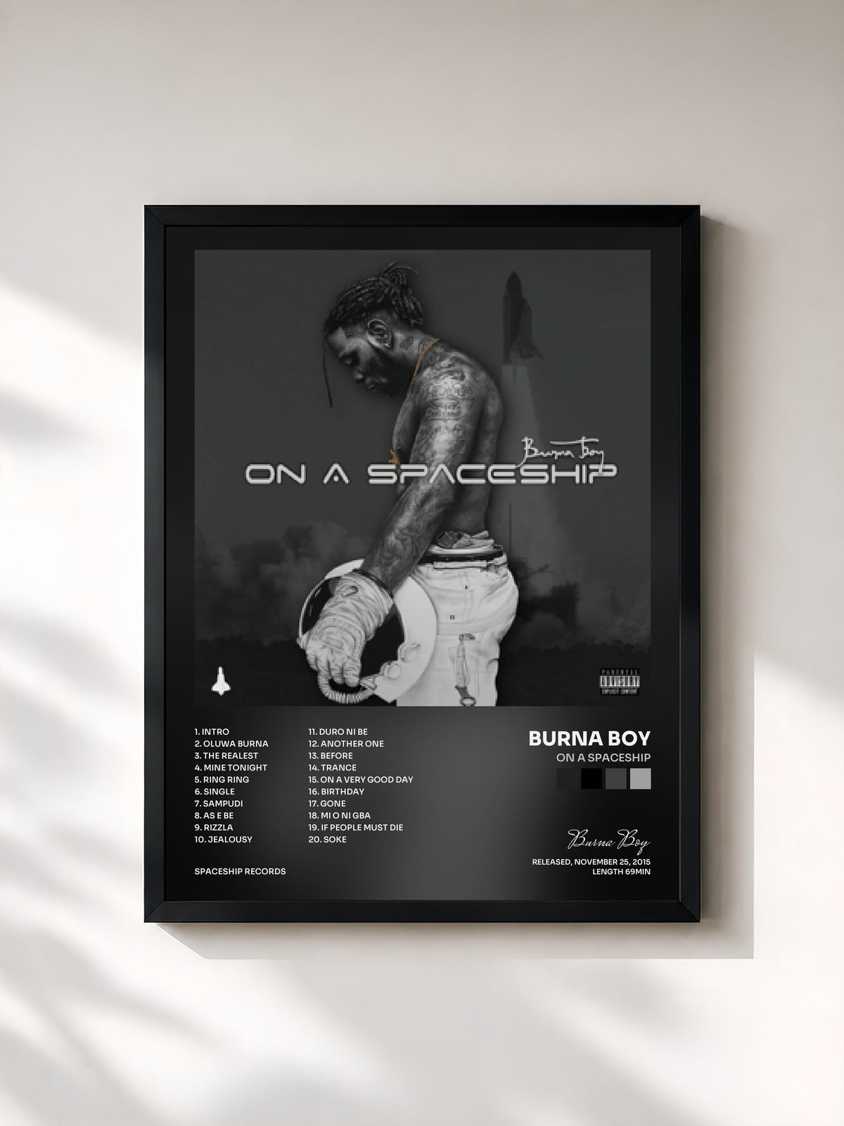 #noir Tableau de l'album On A Spaceship de Burna Boy, cadre noir, imprimé et encadré en France