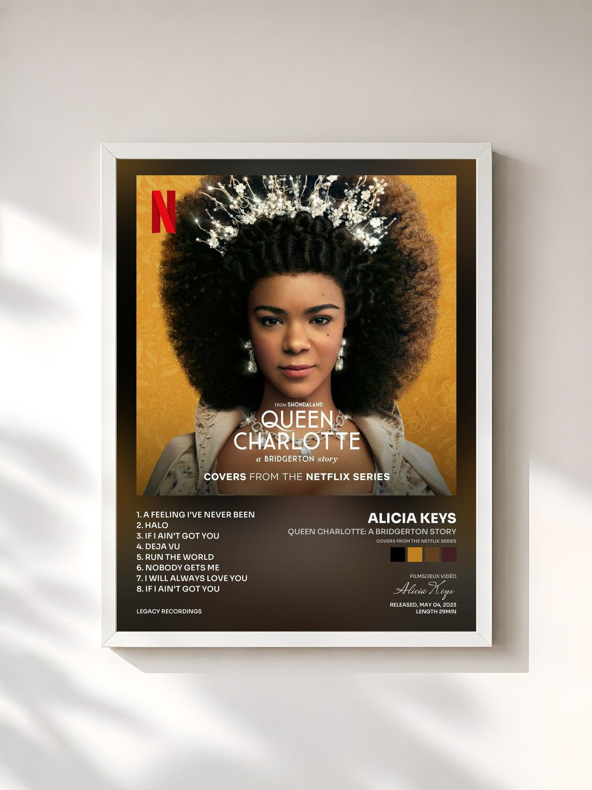 #blanc Tableau de l'album Queen Charlotte: A Bridgerton Story (Covers from the Netflix Series) de Alicia Keys, cadre blanc, imprimé et encadré en France