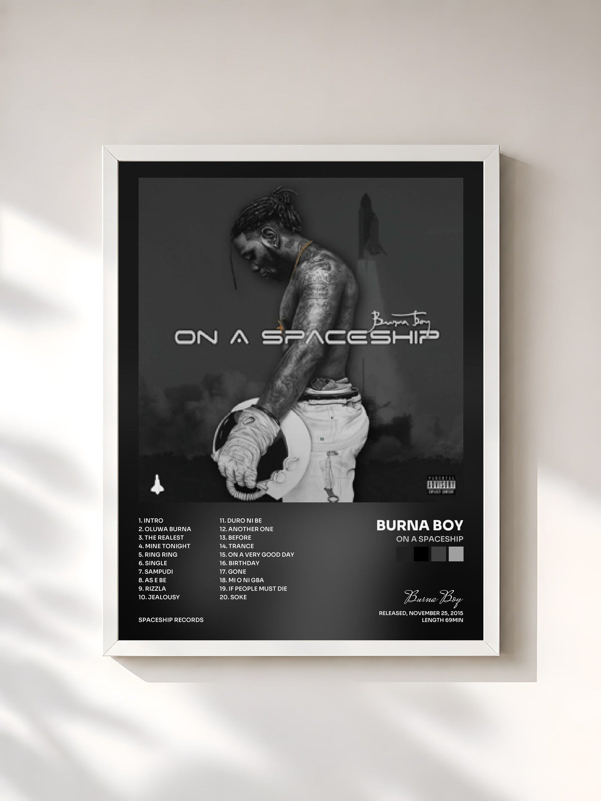#blanc Tableau de l'album On A Spaceship de Burna Boy, cadre blanc, imprimé et encadré en France