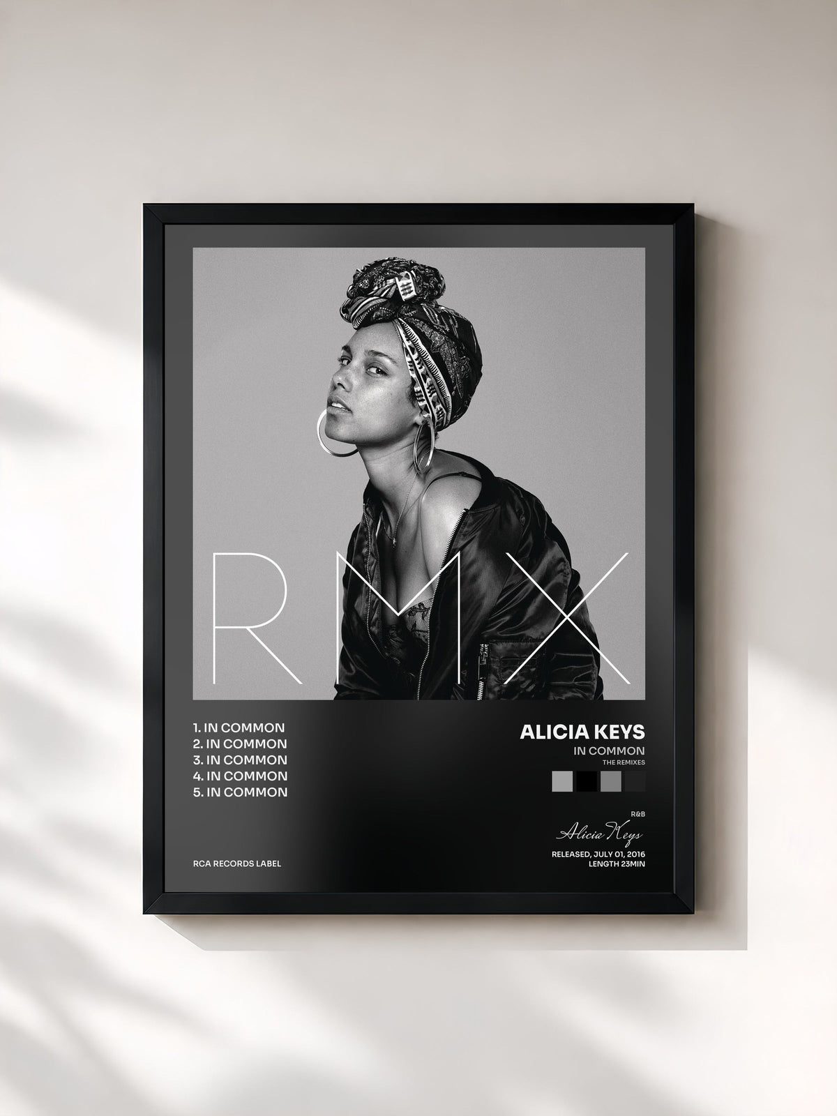 #noir Tableau de l'album In Common (The Remixes) de Alicia Keys, cadre noir, imprimé et encadré en France