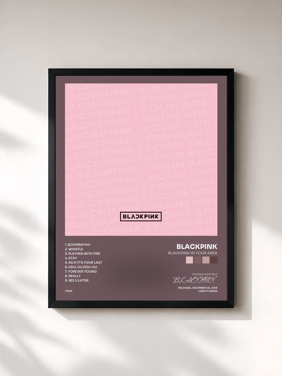 #noir Tableau de l'album BLACKPINK IN YOUR AREA de BLACKPINK, cadre noir, imprimé et encadré en France