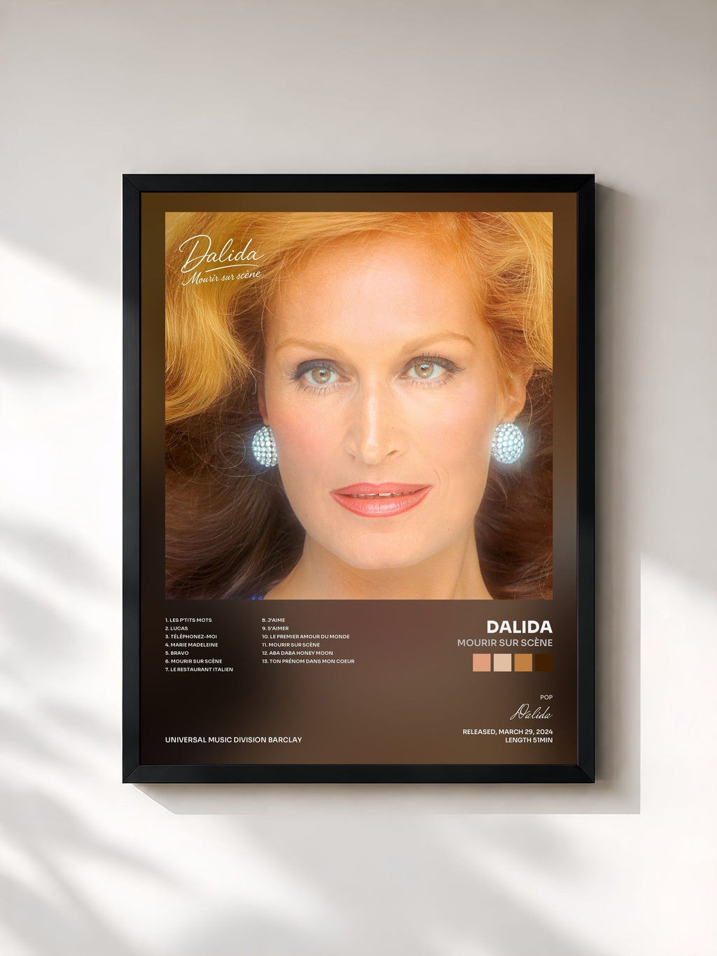 #noir Mourir sur scène di Dalida in stampa incorniciata, cornice nera, stampata e incorniciata in Francia