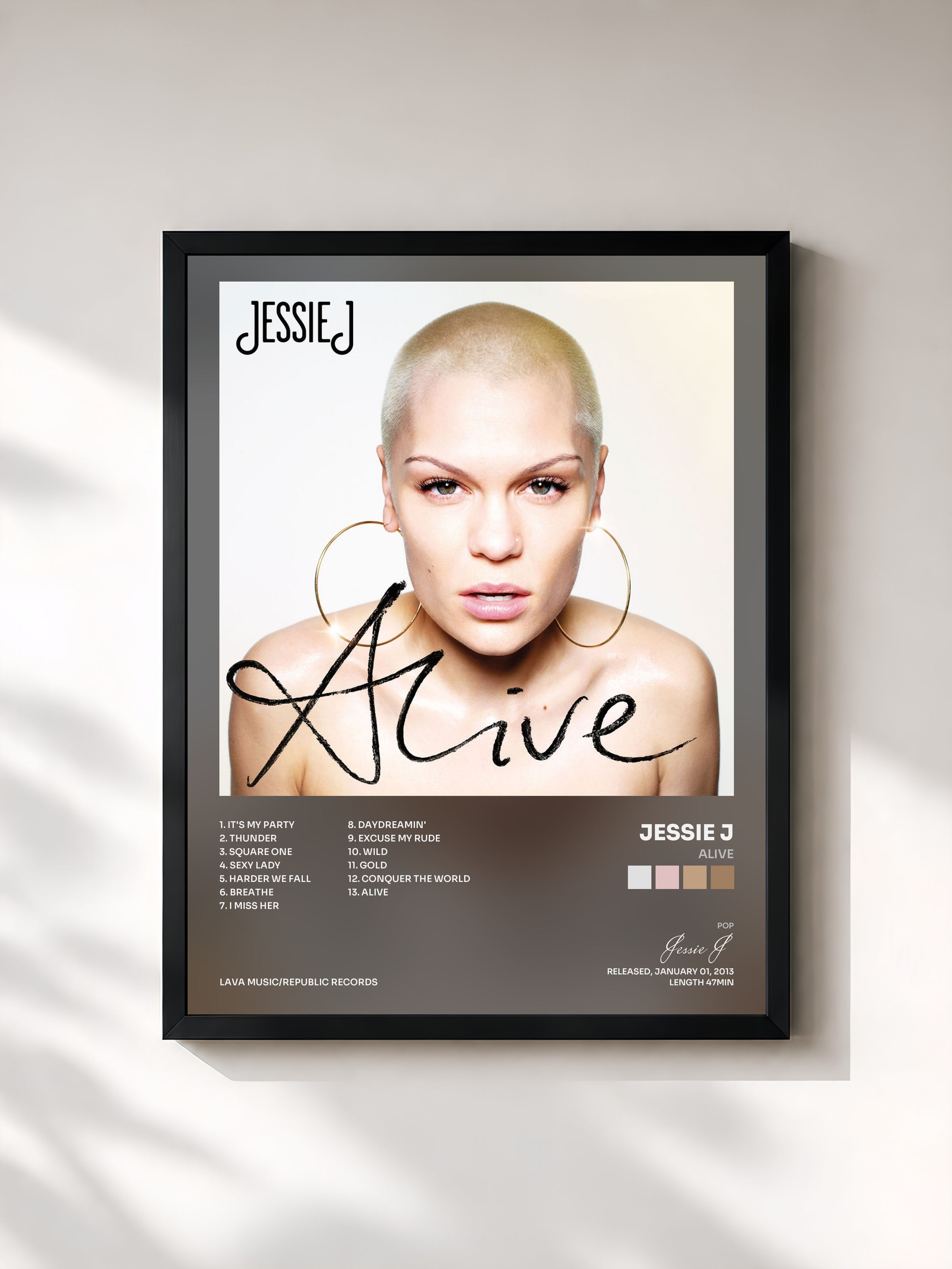 #noir Tableau de l'album Alive de Jessie J, cadre noir, imprimé et encadré en France