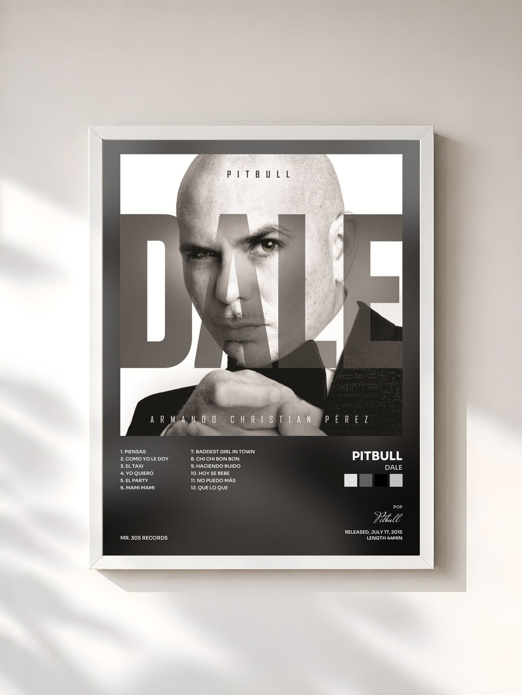#blanc Dale by Pitbull as a framed art print, white frame, printed and framed in France