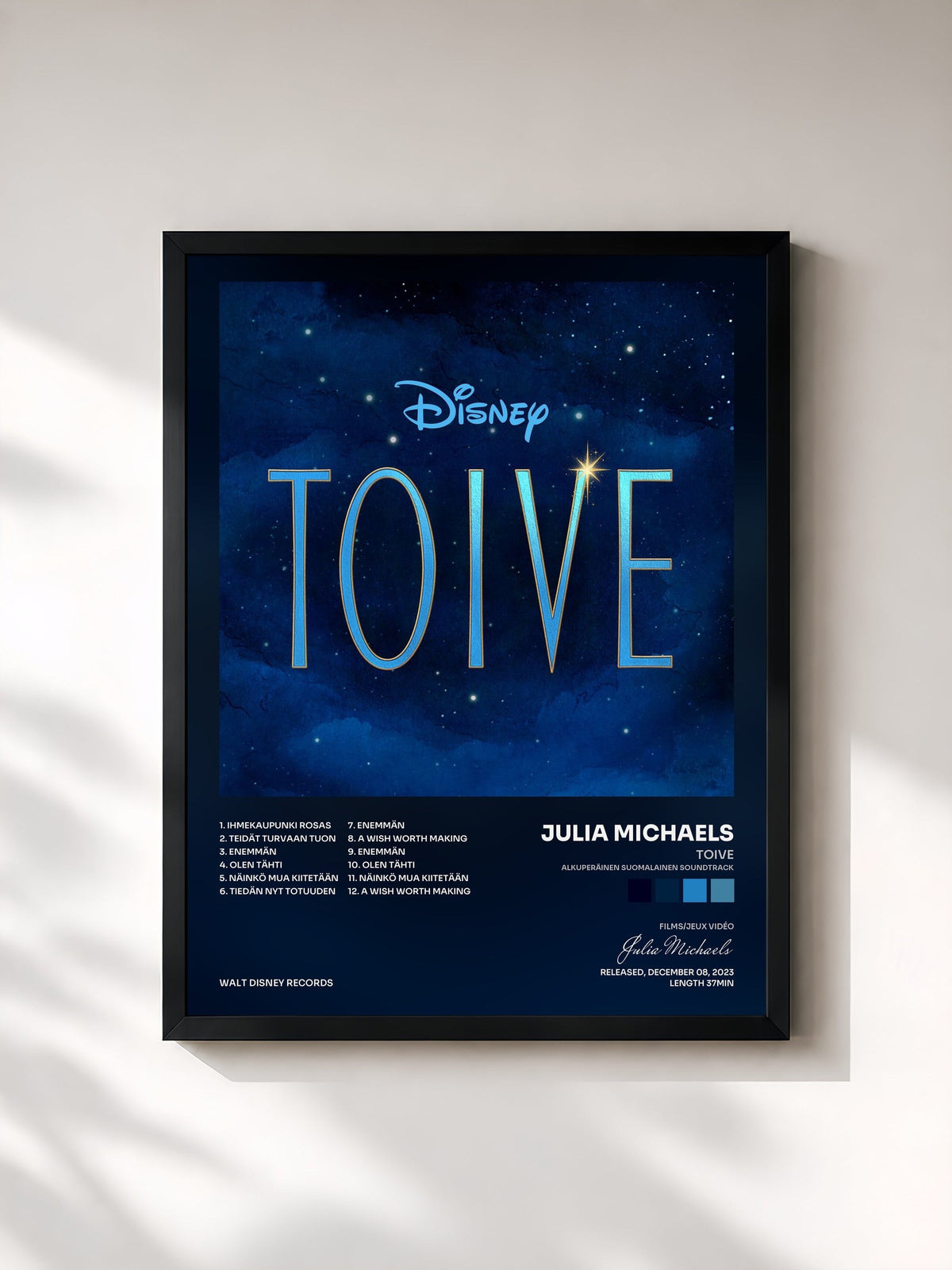 #noir Tableau de l'album Toive (Alkuperäinen Suomalainen Soundtrack) de Julia Michaels, cadre noir, imprimé et encadré en France