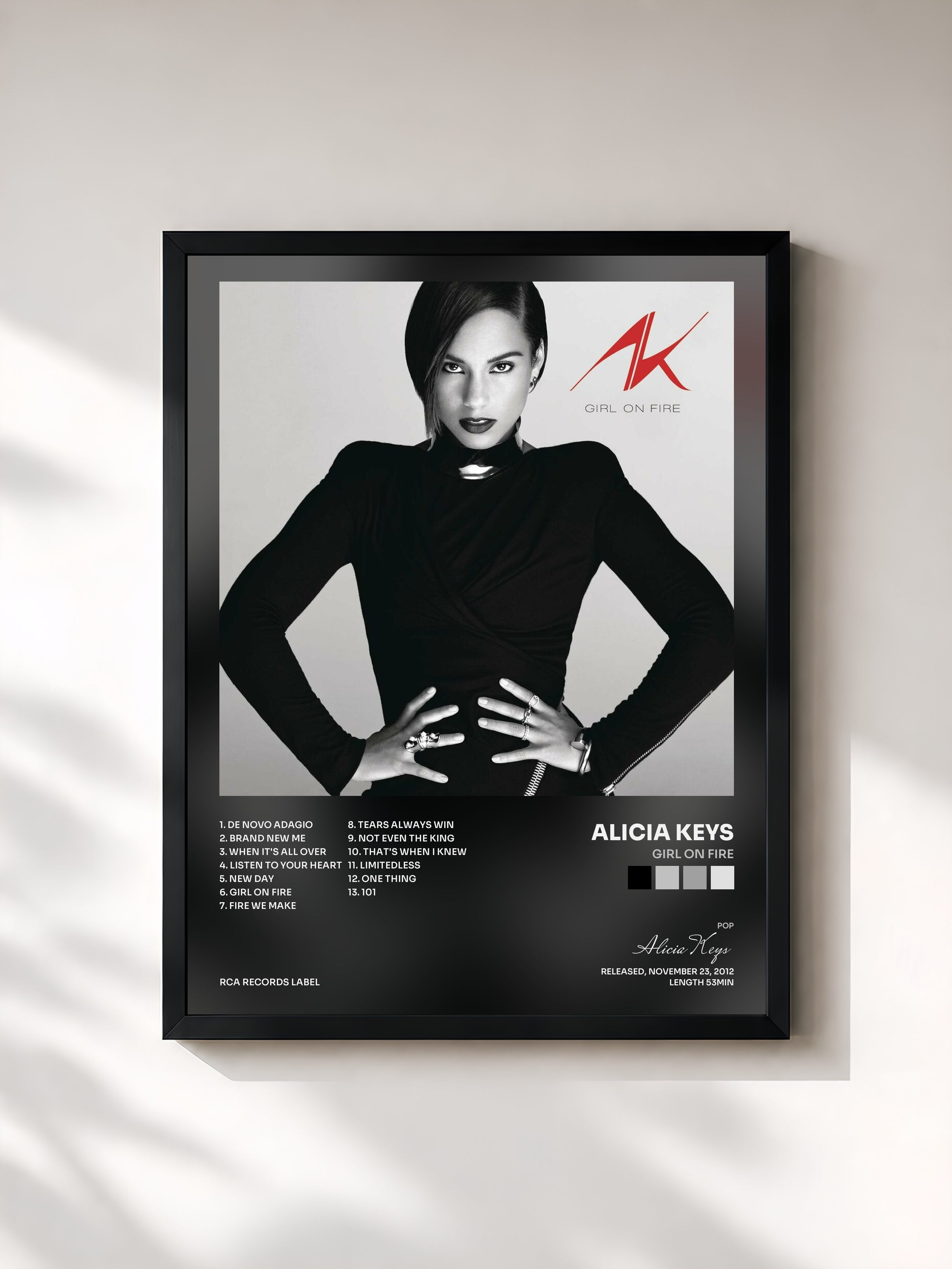 #noir Tableau de l'album Girl On Fire de Alicia Keys, cadre noir, imprimé et encadré en France
