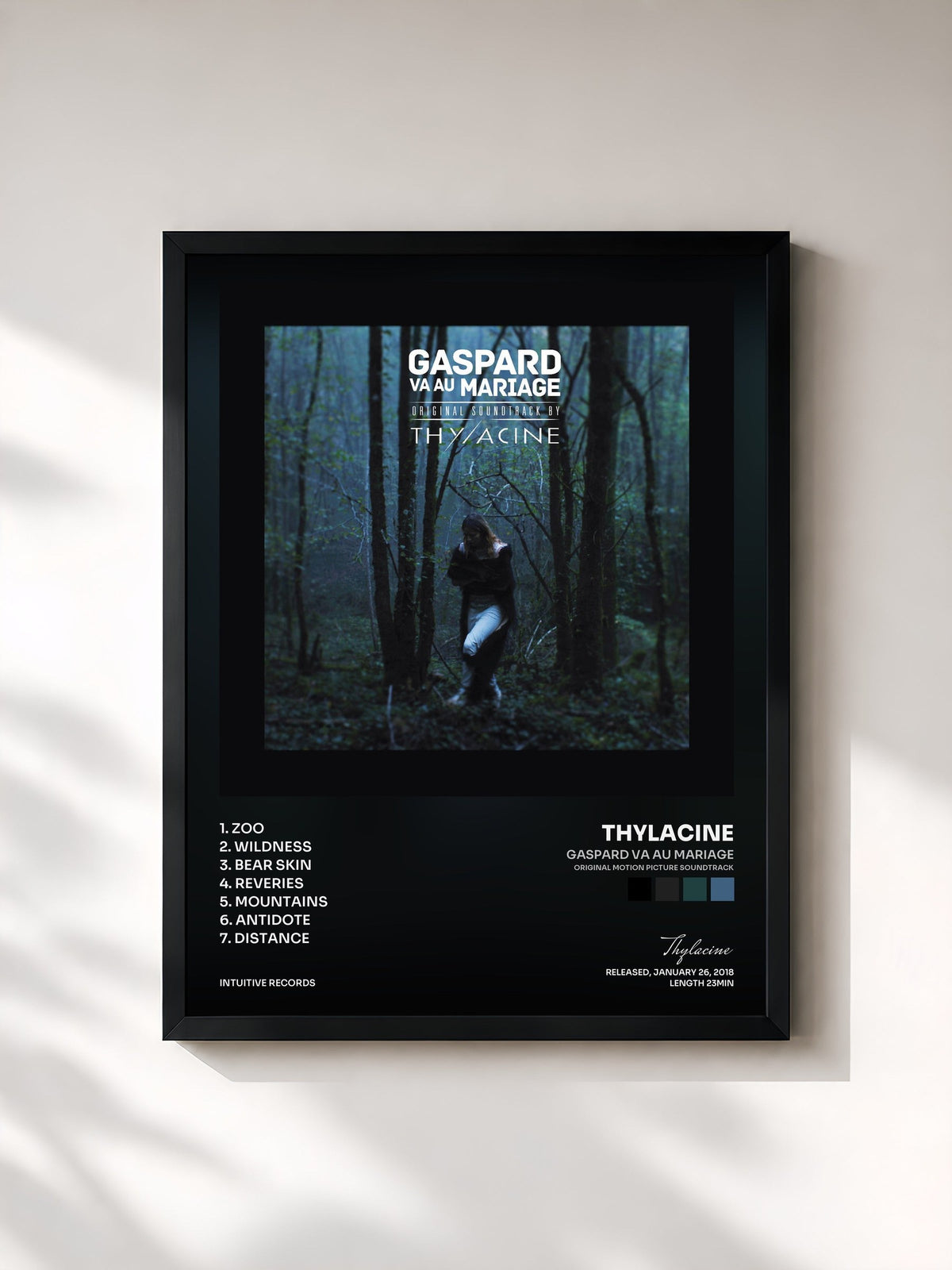 #noir Tableau de l'album Gaspard va au mariage (Original Motion Picture Soundtrack) de Thylacine, cadre noir, imprimé et encadré en France