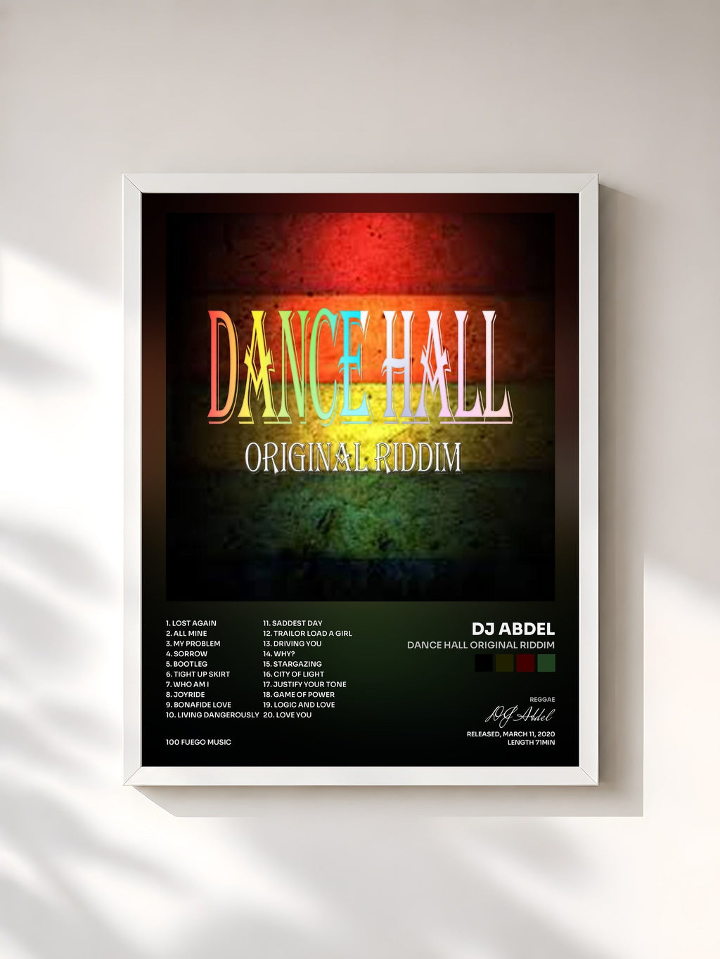 #blanc Dance Hall Original Riddim di DJ Abdel in stampa incorniciata, cornice bianca, stampata e incorniciata in Francia