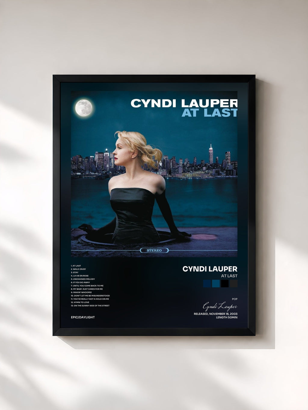 #noir At Last von Cyndi Lauper als gerahmter Kunstdruck, schwarzer Rahmen, gedruckt und gerahmt in Frankreich