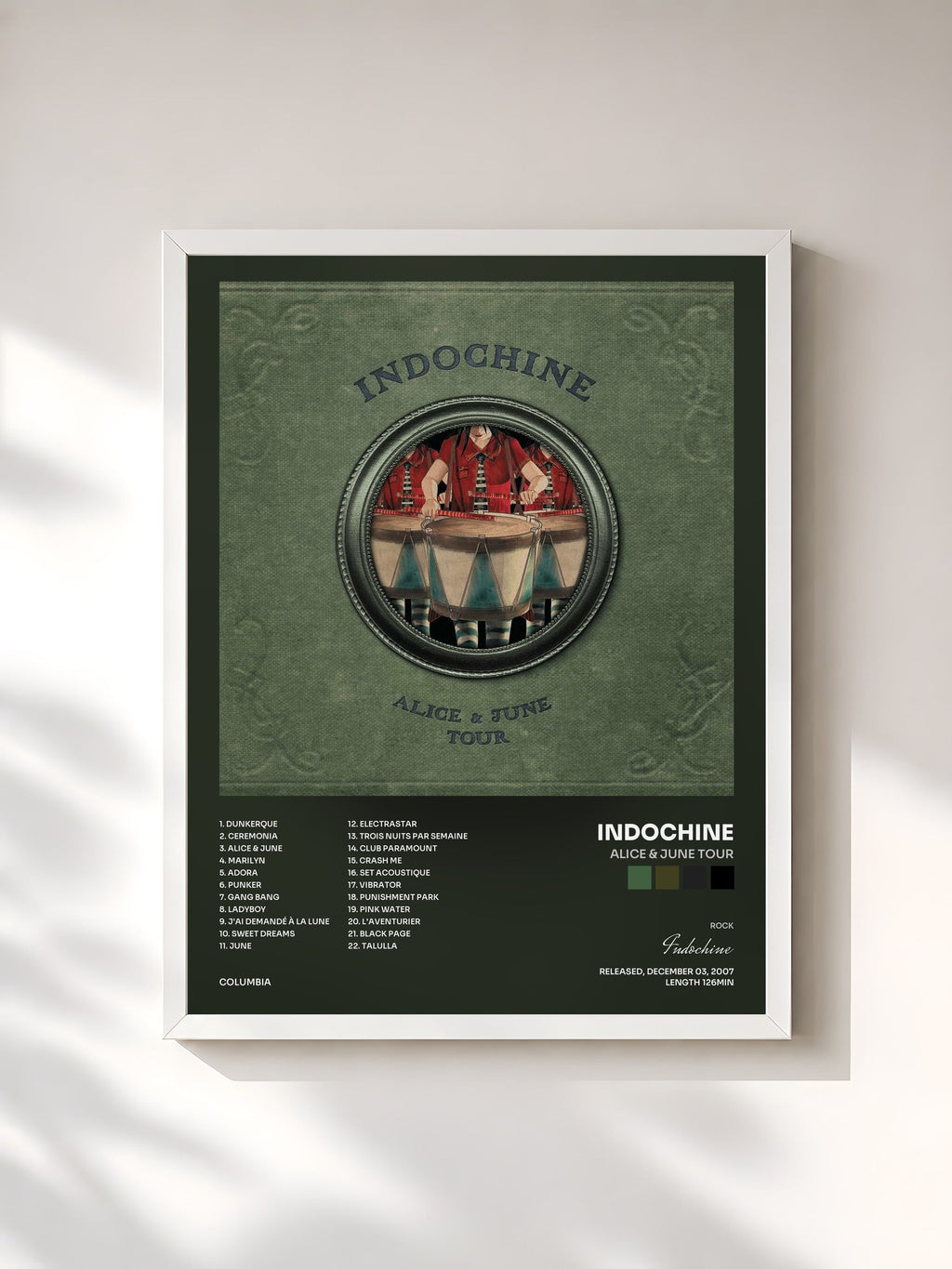 #blanc Alice & June Tour von Indochine als gerahmter Kunstdruck, weißer Rahmen, gedruckt und gerahmt in Frankreich