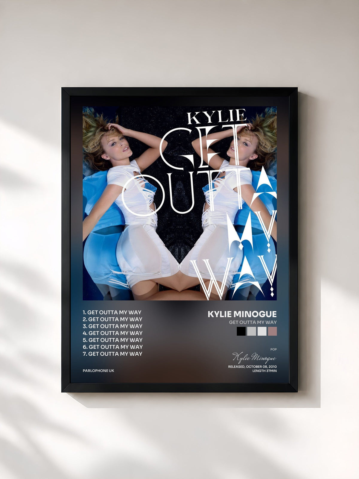 #noir Tableau de l'album Get Outta My Way de Kylie Minogue, cadre noir, imprimé et encadré en France