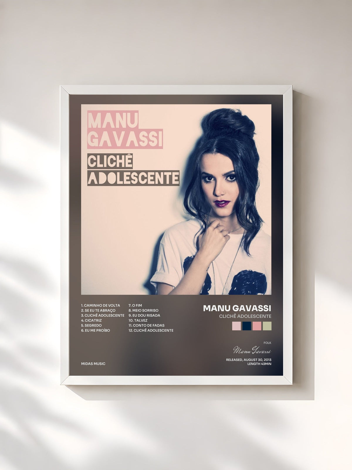 #blanc Clichê Adolescente di Manu Gavassi in stampa incorniciata, cornice bianca, stampata e incorniciata in Francia