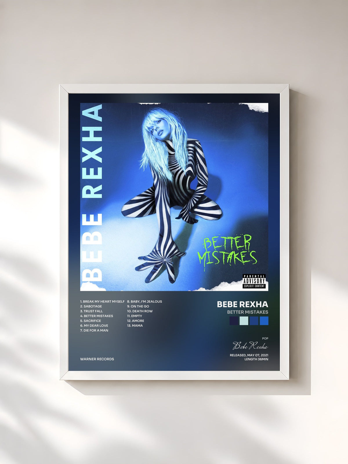 #blanc Better Mistakes di Bebe Rexha in stampa incorniciata, cornice bianca, stampata e incorniciata in Francia