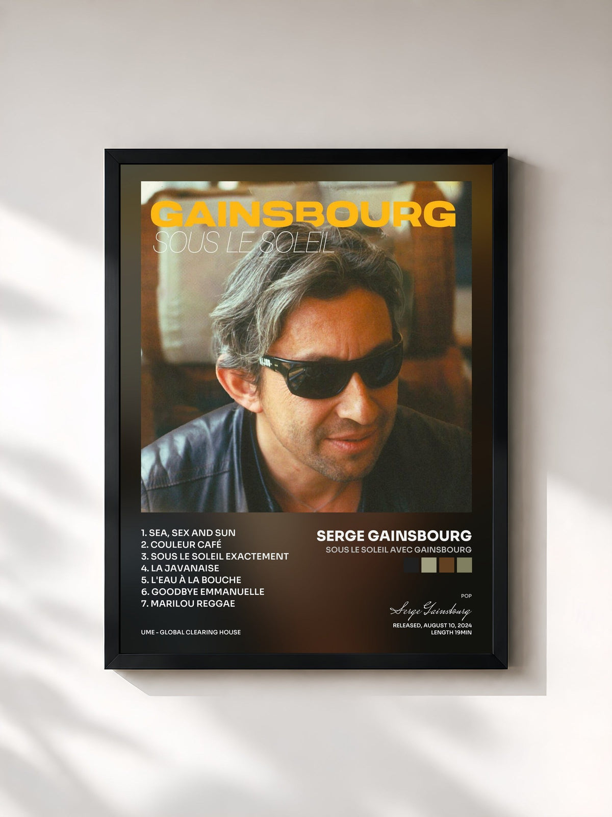 #noir Tableau de l'album Sous le soleil avec Gainsbourg de Serge Gainsbourg, cadre noir, imprimé et encadré en France