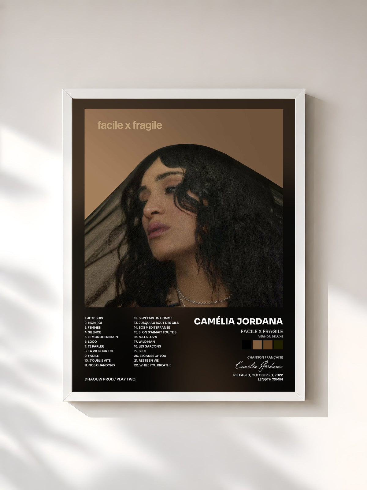 #blanc Tableau de l'album Facile x Fragile (Version deluxe) de Camélia Jordana, cadre blanc, imprimé et encadré en France