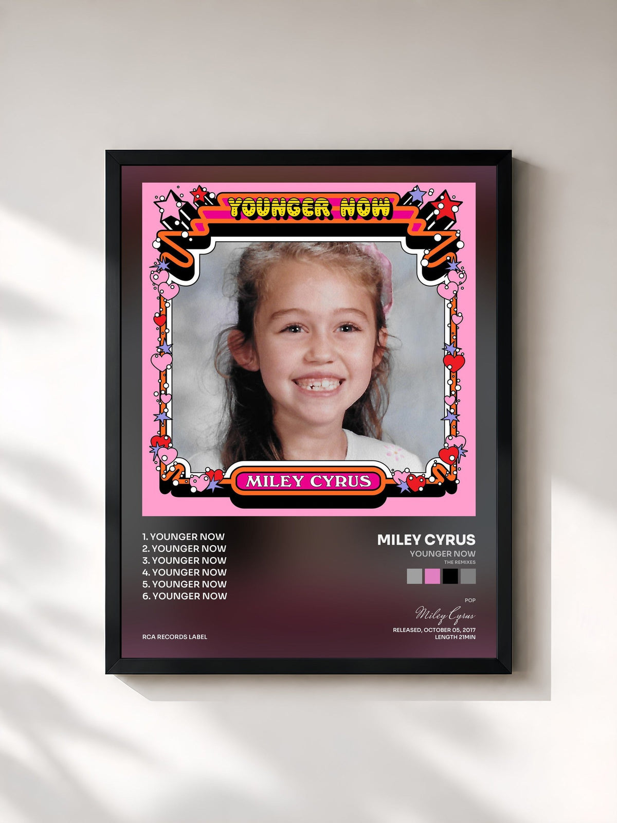 #noir Tableau de l'album Younger Now (The Remixes) de Miley Cyrus, cadre noir, imprimé et encadré en France