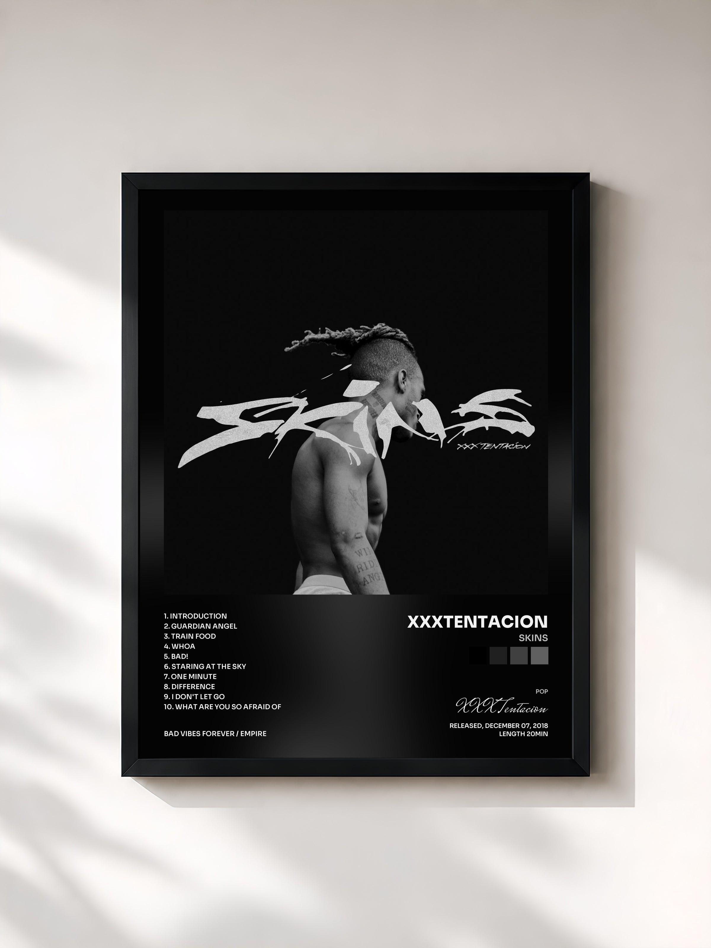 #noir Tableau de l'album SKINS de XXXTentacion, cadre noir, imprimé et encadré en France
