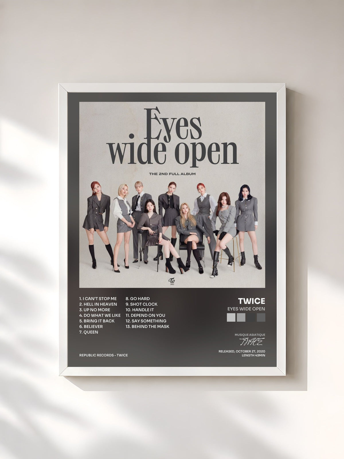 #blanc Tableau de l'album Eyes Wide Open de TWICE, cadre blanc, imprimé et encadré en France