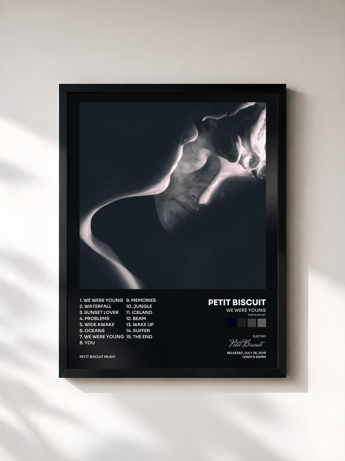 #noir Tableau de l'album We Were Young (The Playlist) de Petit Biscuit, cadre noir, imprimé et encadré en France