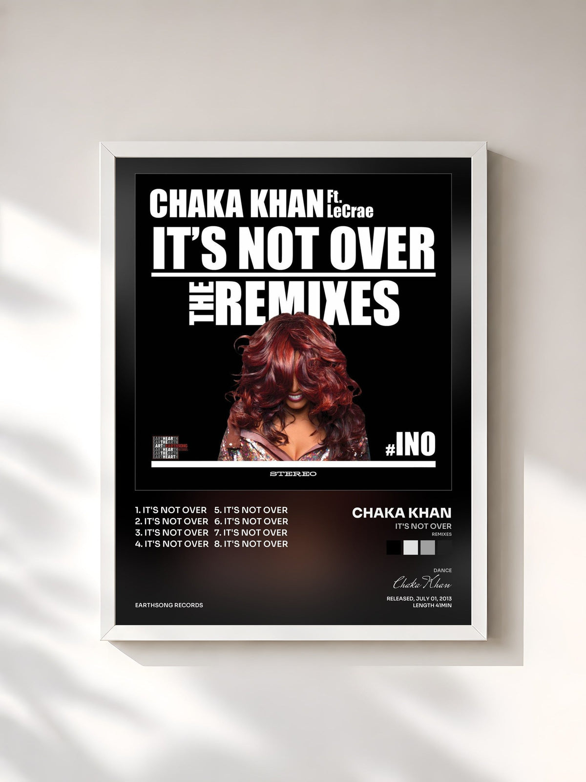 #blanc Tableau de l'album It's Not Over (Remixes) de Chaka Khan, cadre blanc, imprimé et encadré en France