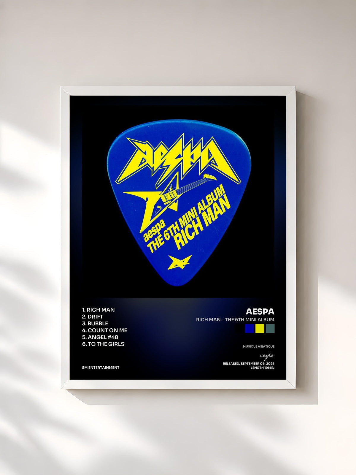 #blanc Tableau de l'album Rich Man - The 6th Mini Album de aespa, cadre blanc, imprimé et encadré en France