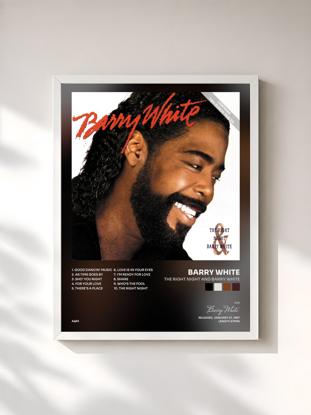 #blanc The Right Night And Barry White von Barry White als gerahmter Kunstdruck, weißer Rahmen, gedruckt und gerahmt in Frankreich